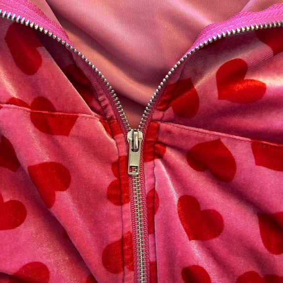 JENNIFER’S BODY Velour Pink Heart Cropped Zip Up Sweatshirt - Picture 6 of 6